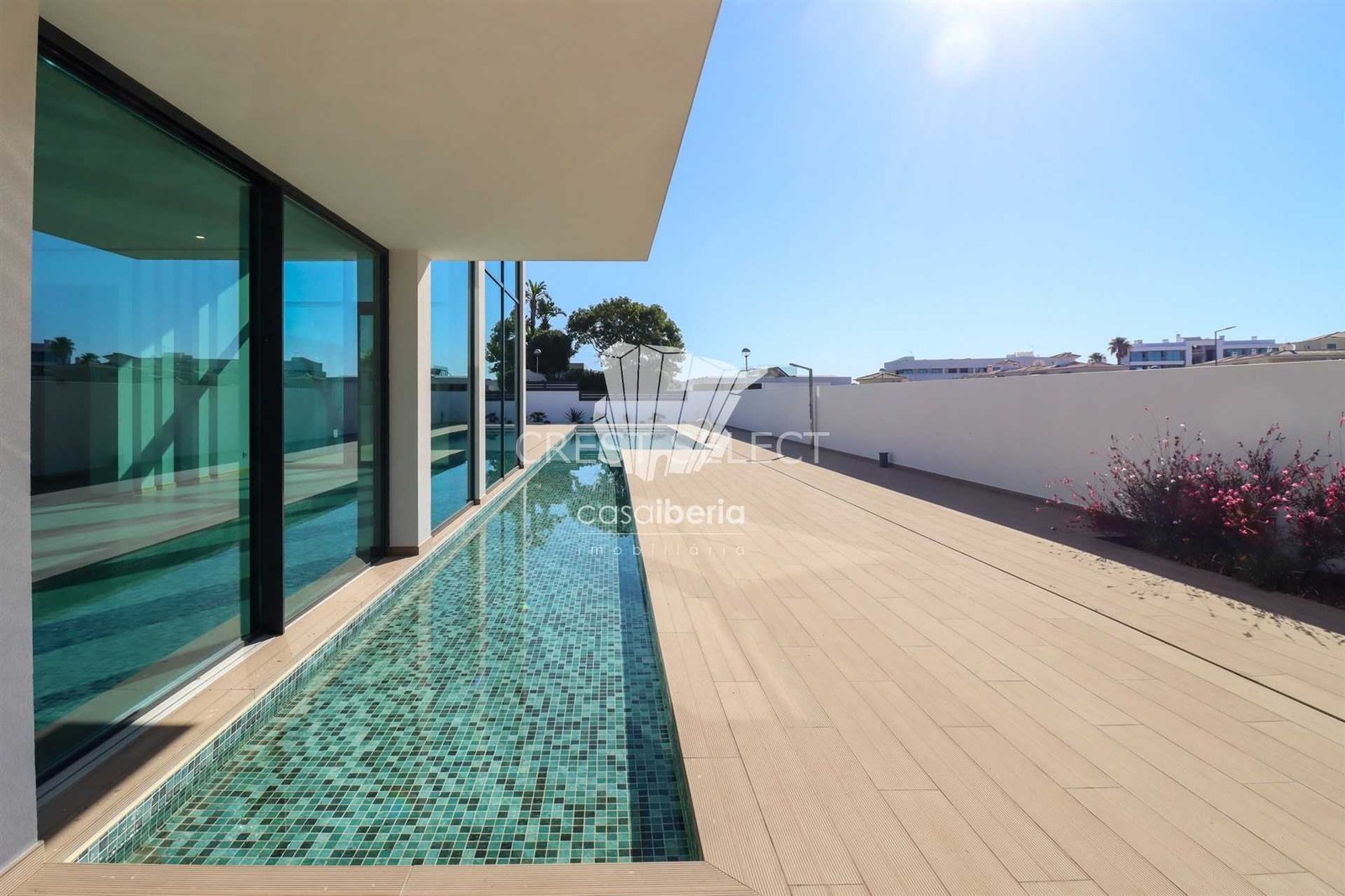 161accd74954 Custom Family Residence House in Faro with 4 bedrooms