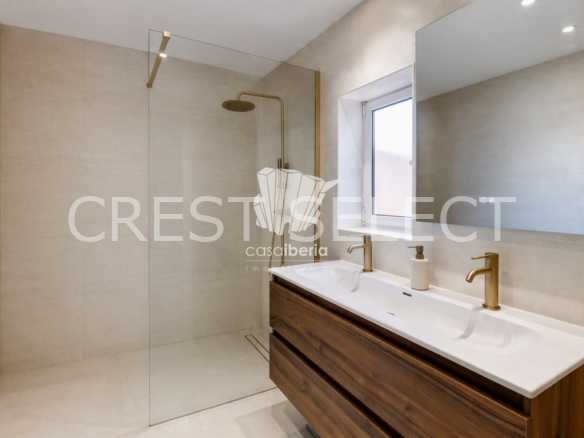 Spacious Comfort Terraced House in Faro  with 2 bedrooms
