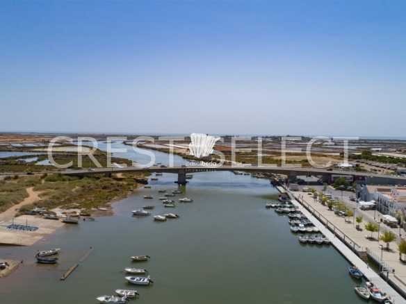 Spacious Comfort Apartment in Faro  with 2 bedrooms