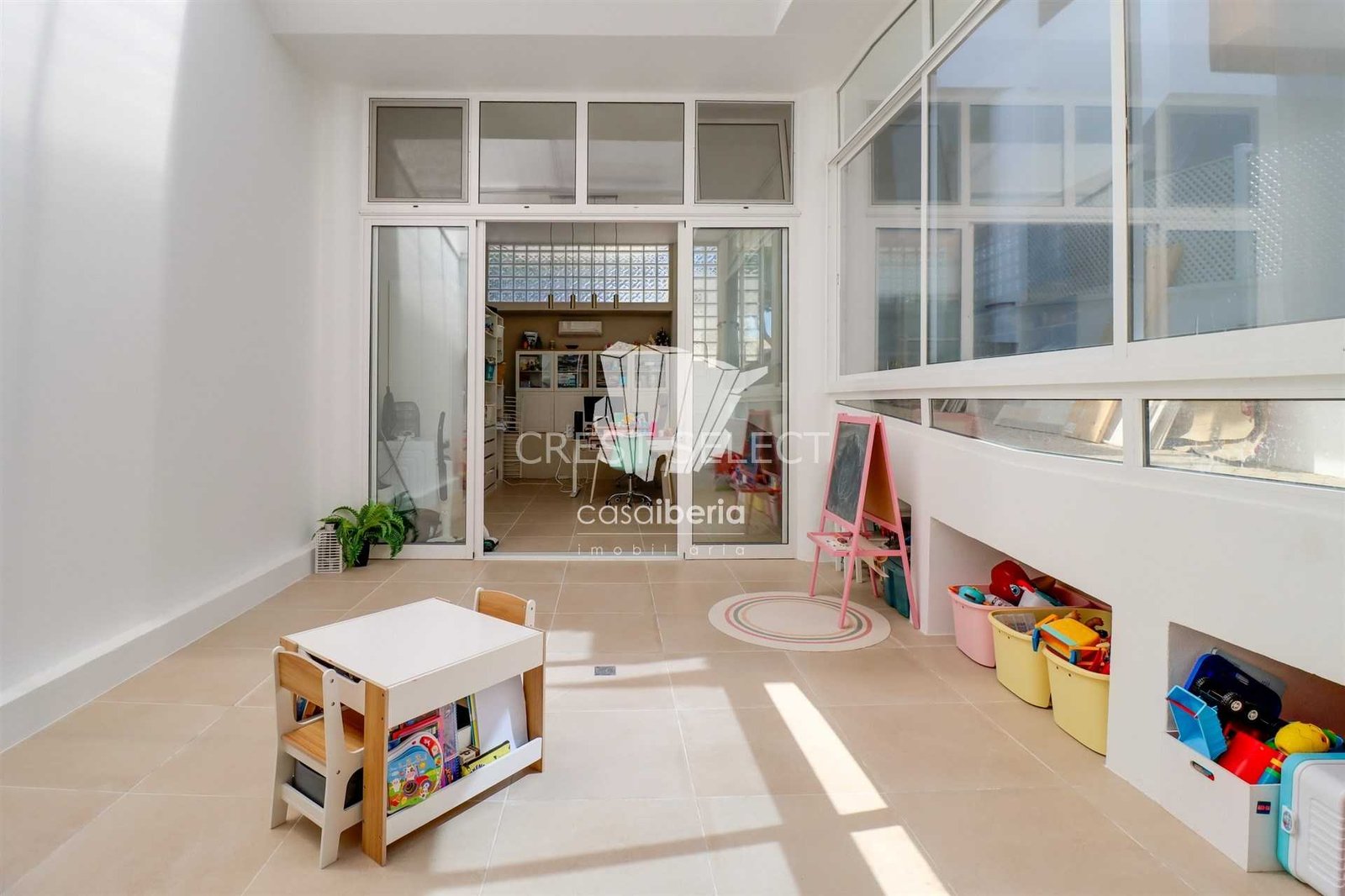 Spacious Comfort Terraced House in Faro  with 2 bedrooms