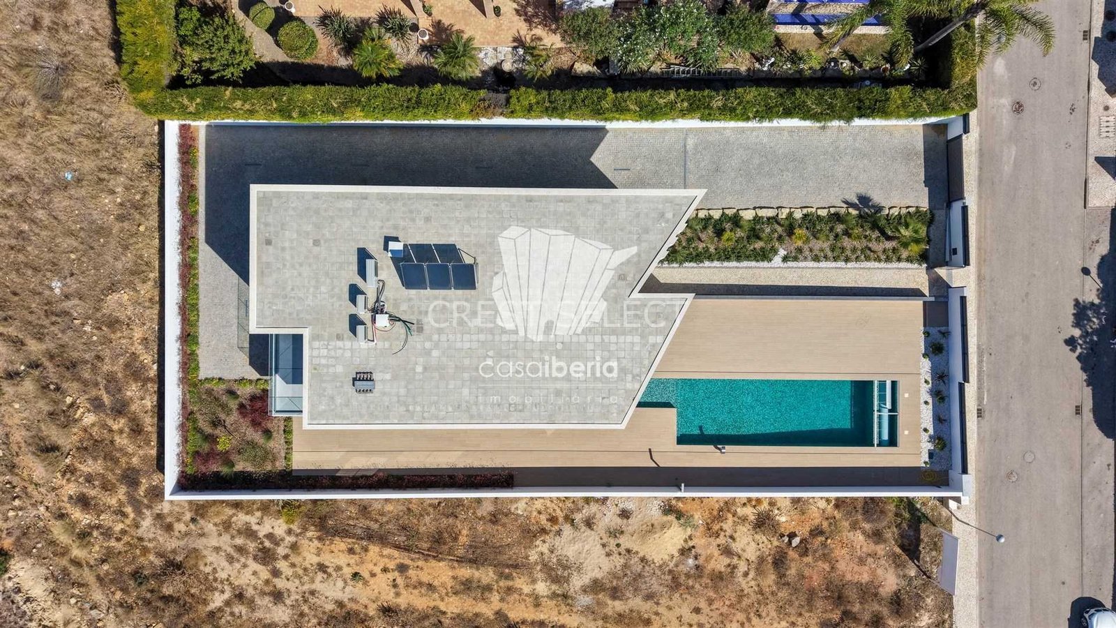 Custom Family Residence House in Faro  with 4 bedrooms