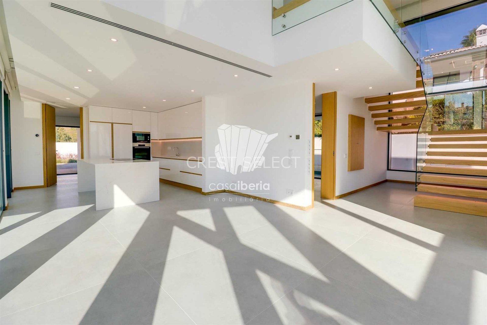 297cde584954 Custom Family Residence House in Faro with 4 bedrooms