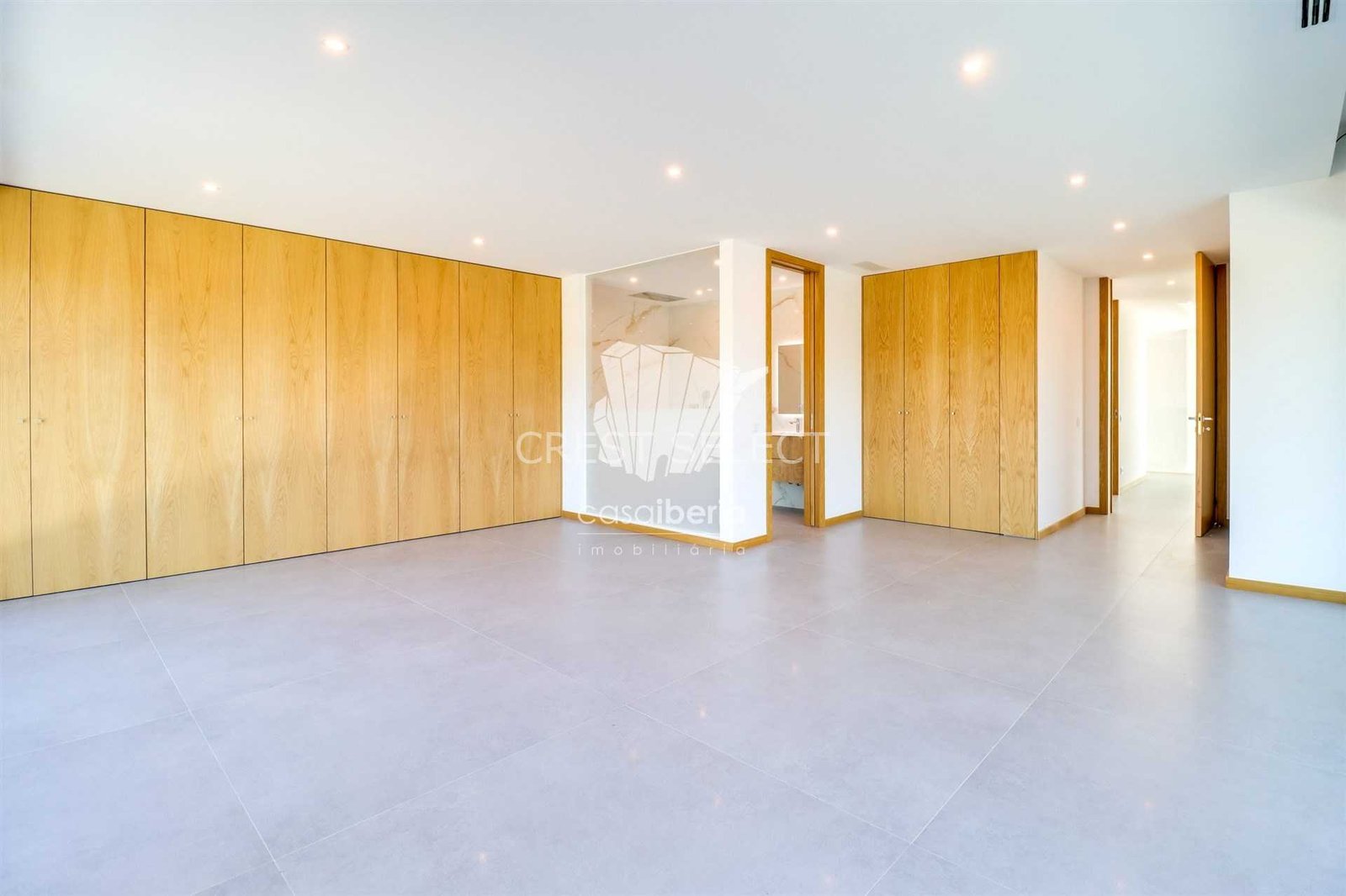 Custom Family Residence House in Faro  with 4 bedrooms
