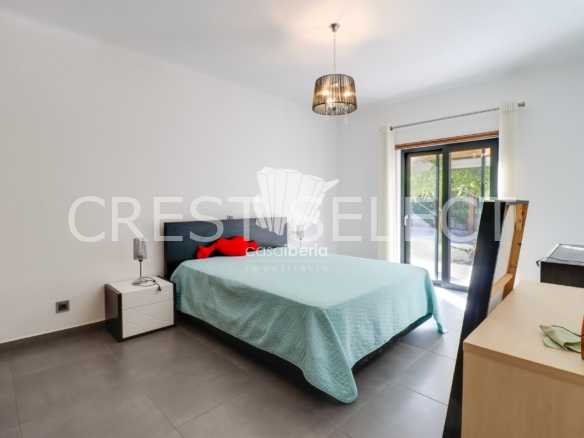 Contemporary Family Home House in Faro  with 4 bedrooms