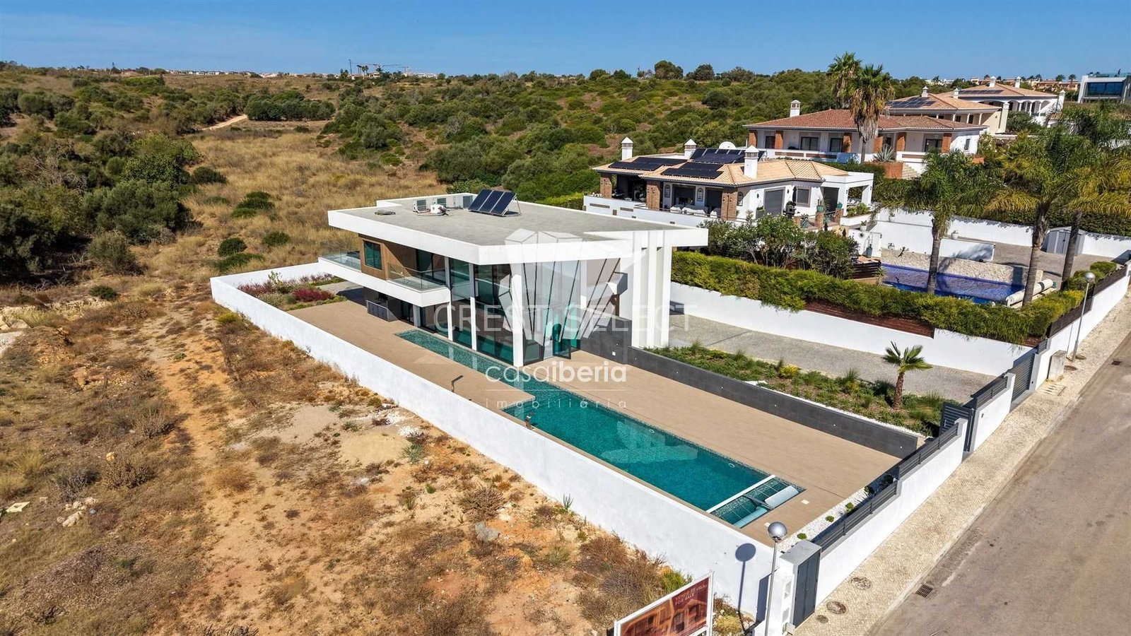 31ed43d54954 Custom Family Residence House in Faro with 4 bedrooms