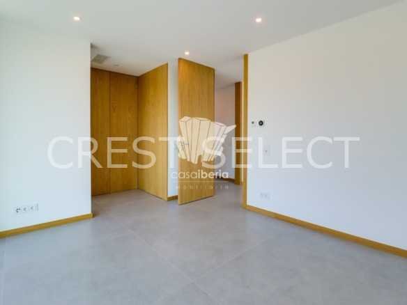Custom Family Residence House in Faro  with 4 bedrooms