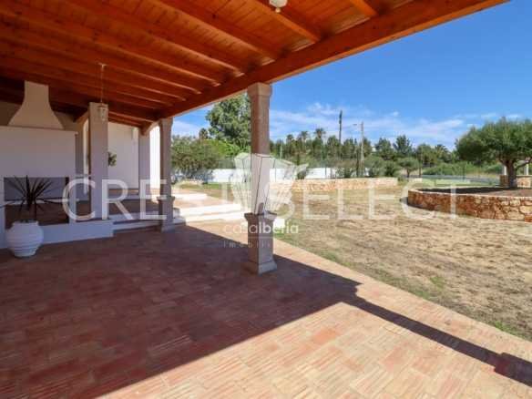 Bright Family Home House in Faro  with 3 bedrooms