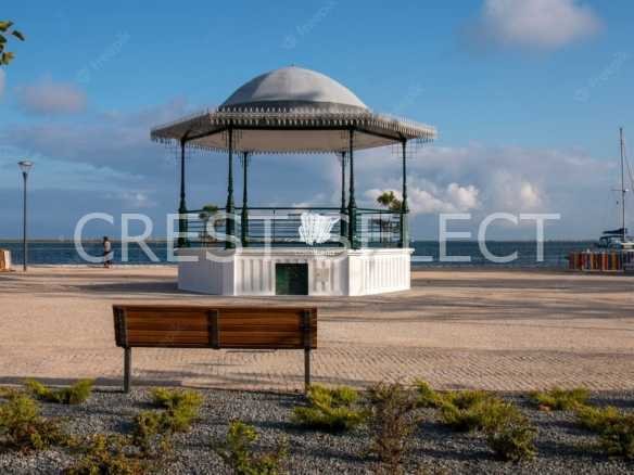 Real Estate Building in Faro