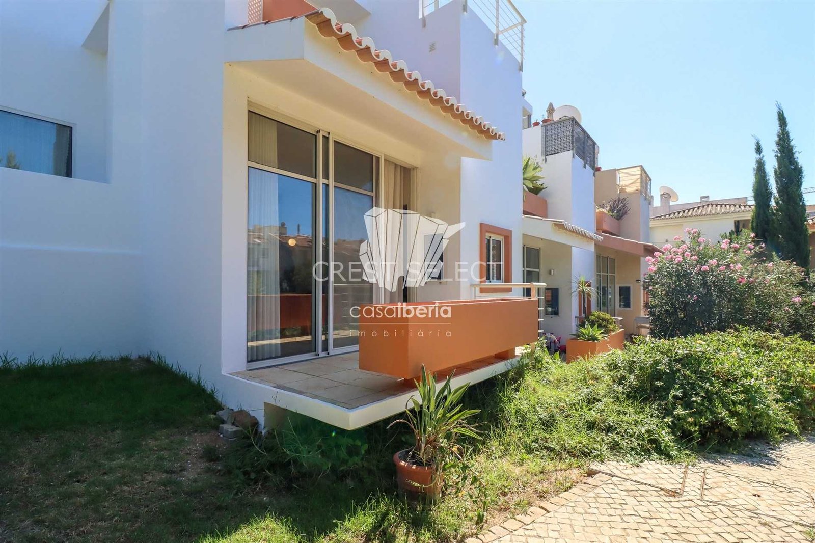 Spacious Comfort Terraced House in Faro  with 2 bedrooms
