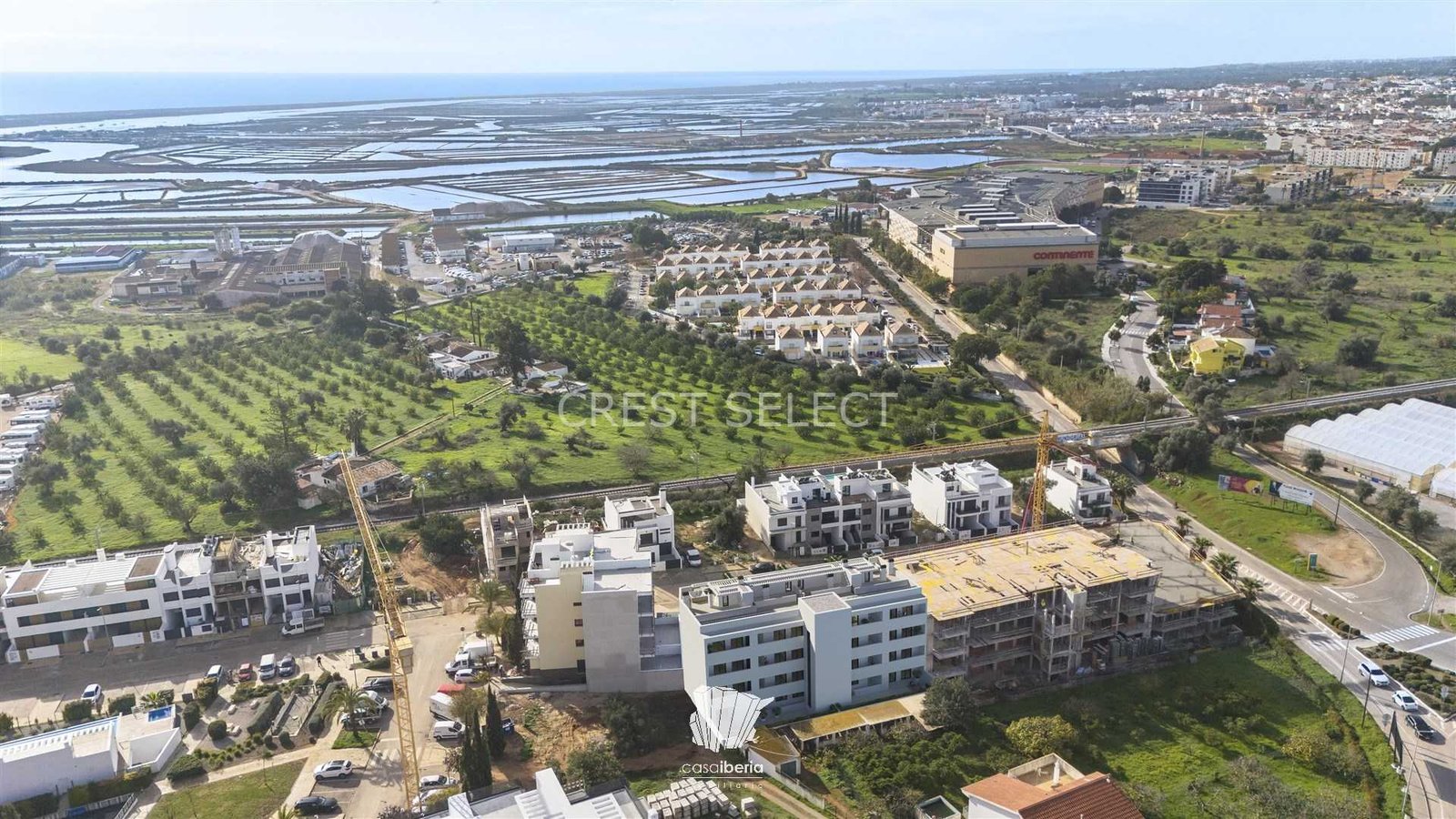 Chic Family Dwelling Apartment in Faro  with 2 bedrooms
