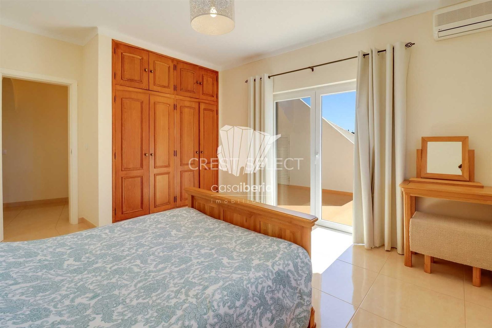 Bright Family Home House in Faro  with 3 bedrooms