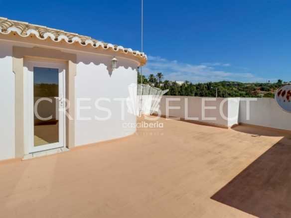 Bright Family Home House in Faro  with 3 bedrooms