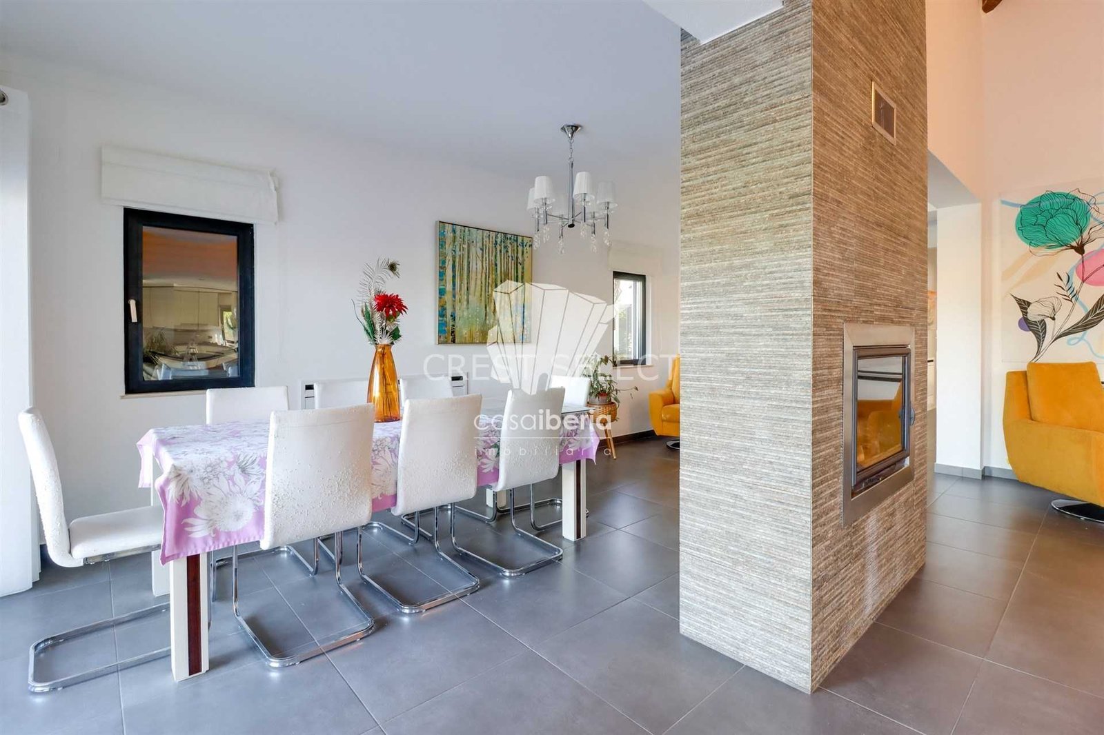 Contemporary Family Home House in Faro  with 4 bedrooms