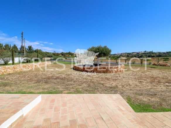 Bright Family Home House in Faro  with 3 bedrooms