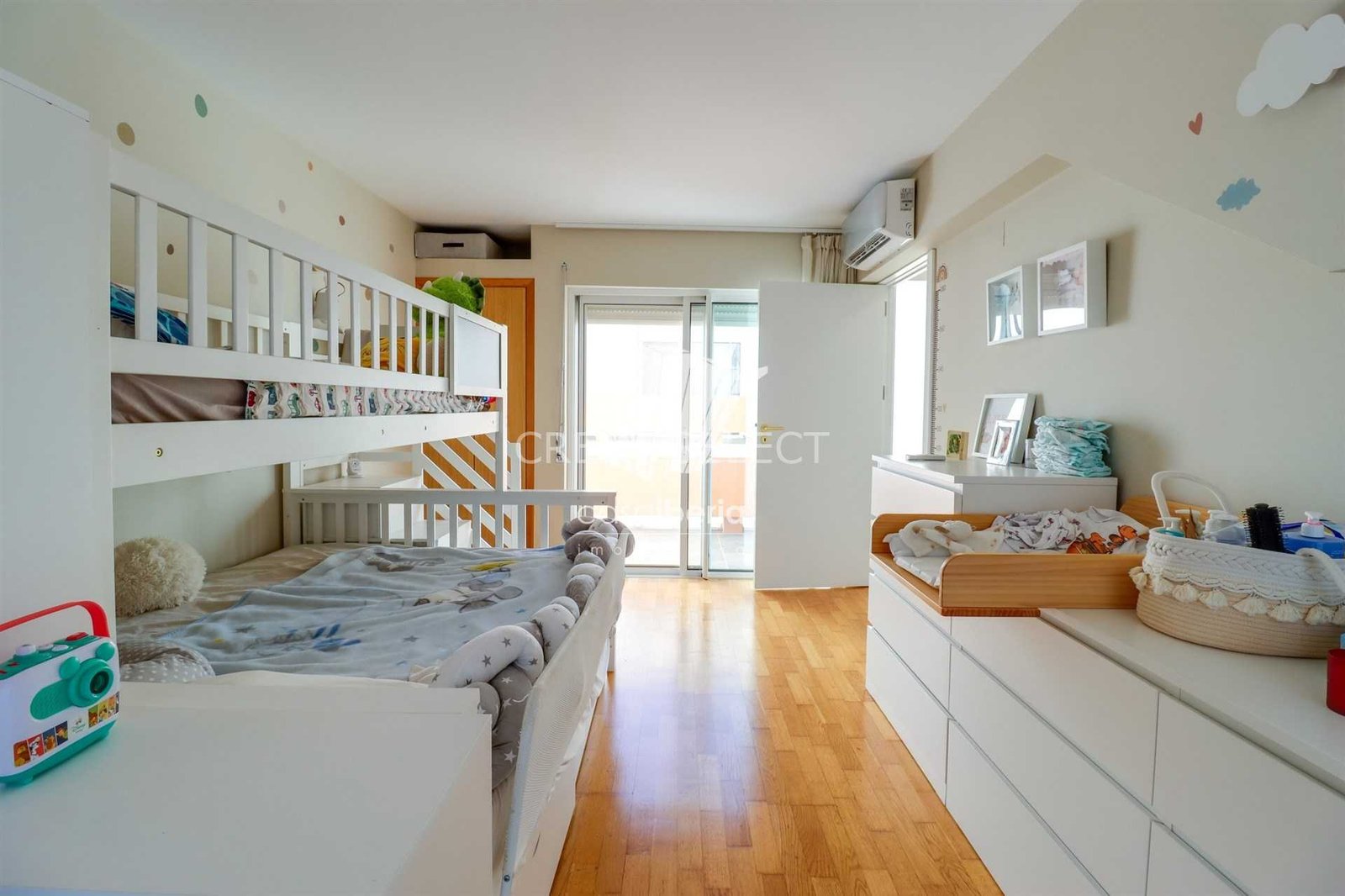 Spacious Comfort Terraced House in Faro  with 2 bedrooms