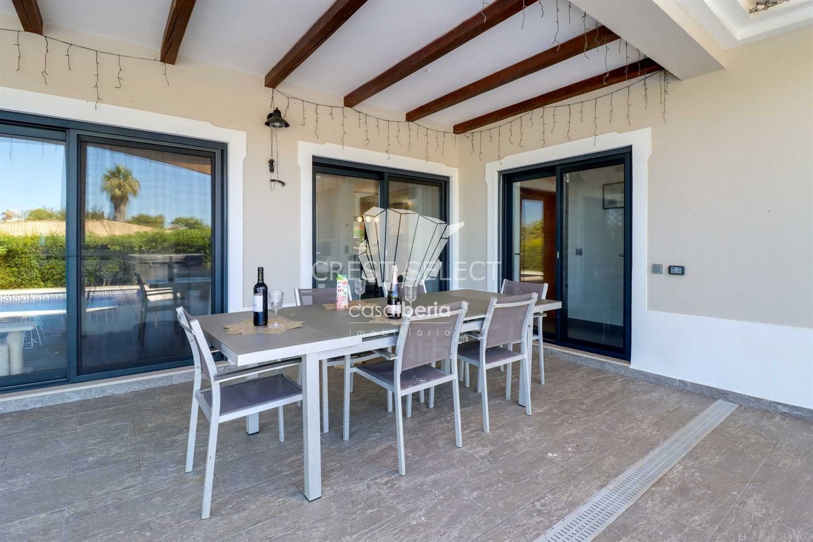 Contemporary Family Home House in Faro  with 4 bedrooms