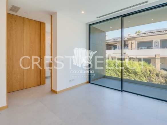 Custom Family Residence House in Faro  with 4 bedrooms