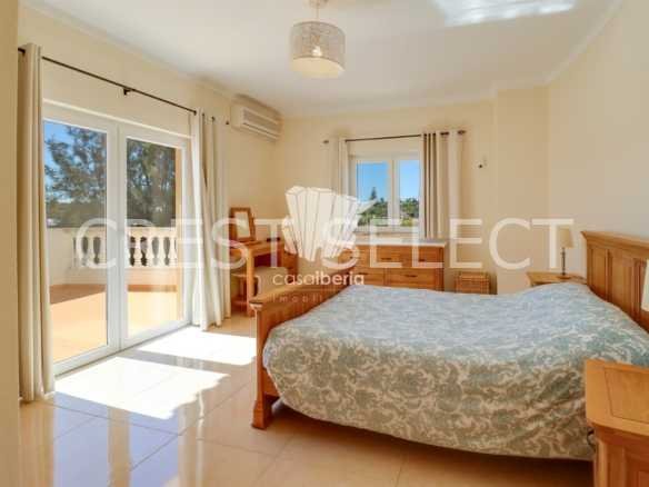 Bright Family Home House in Faro  with 3 bedrooms