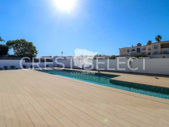 Custom Family Residence House in Faro  with 4 bedrooms
