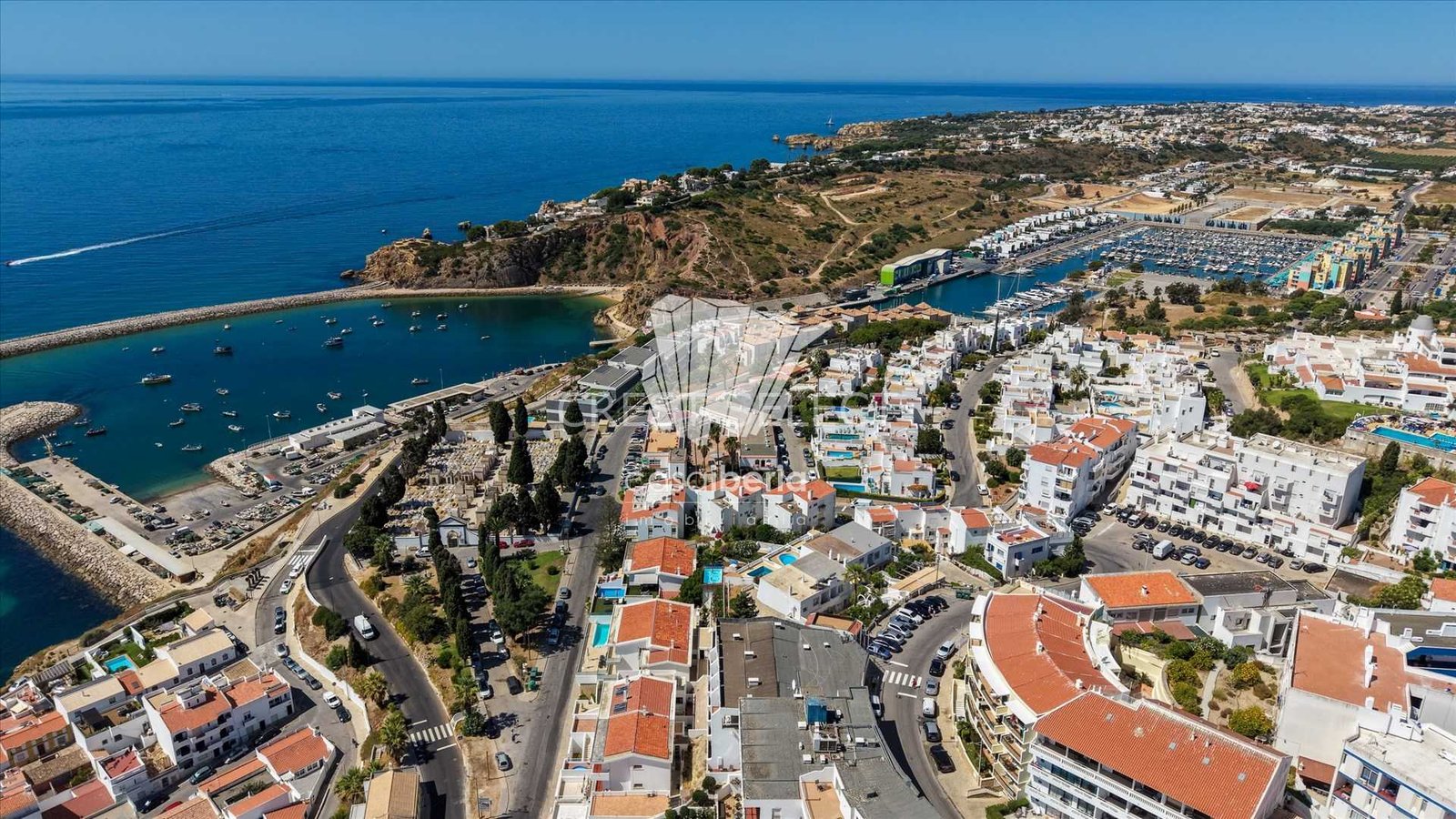 Relaxing Family Sanctuary Apartment in Faro  with 2 bedrooms