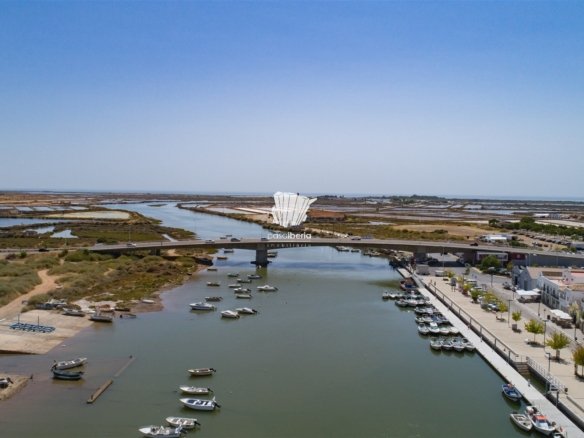 Inviting Family Abode Apartment in Faro  with 2 bedrooms