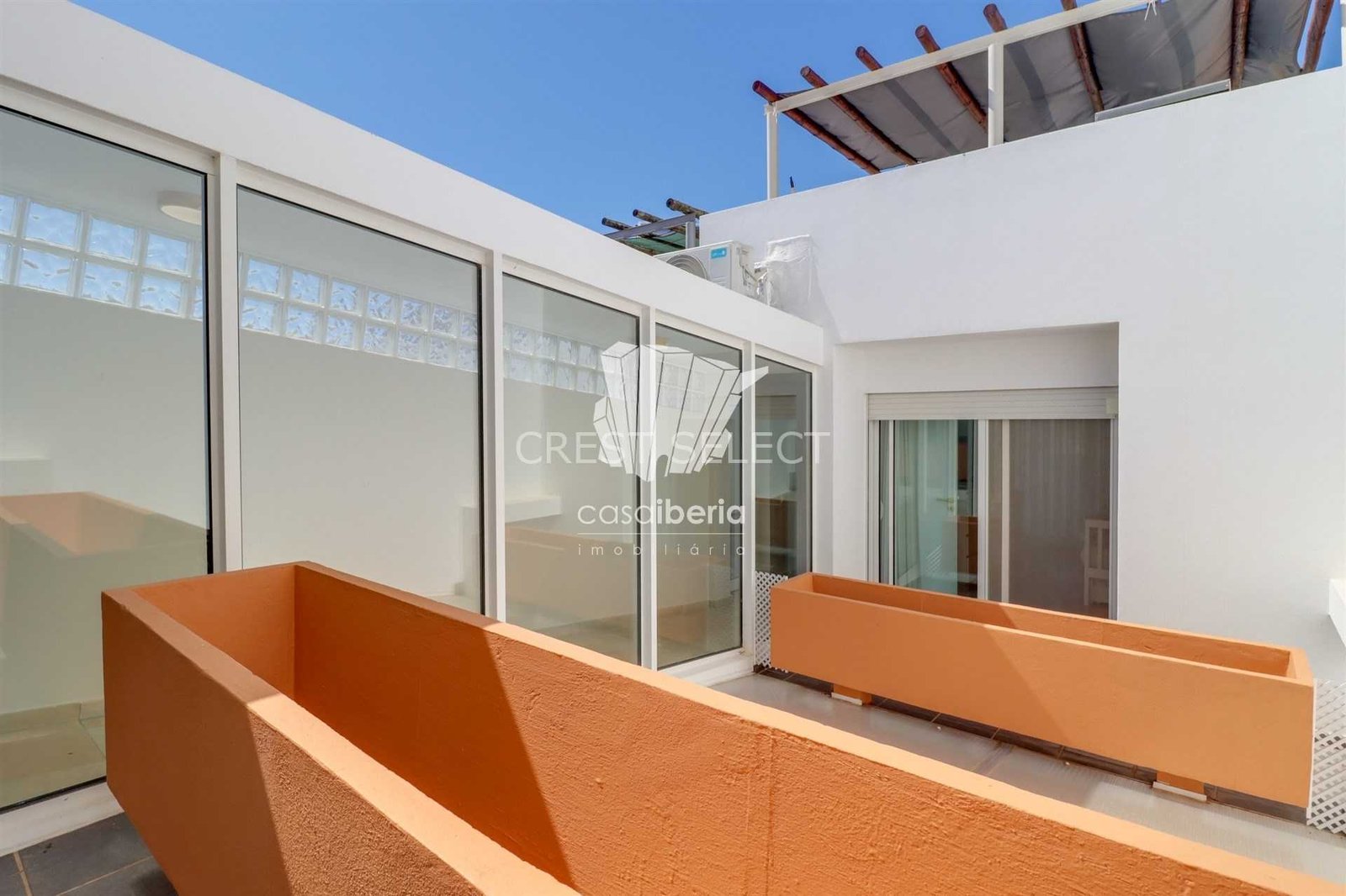 88652dac4952 Spacious Comfort Terraced House in Faro with 2 bedrooms