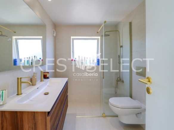 Spacious Comfort Terraced House in Faro  with 2 bedrooms