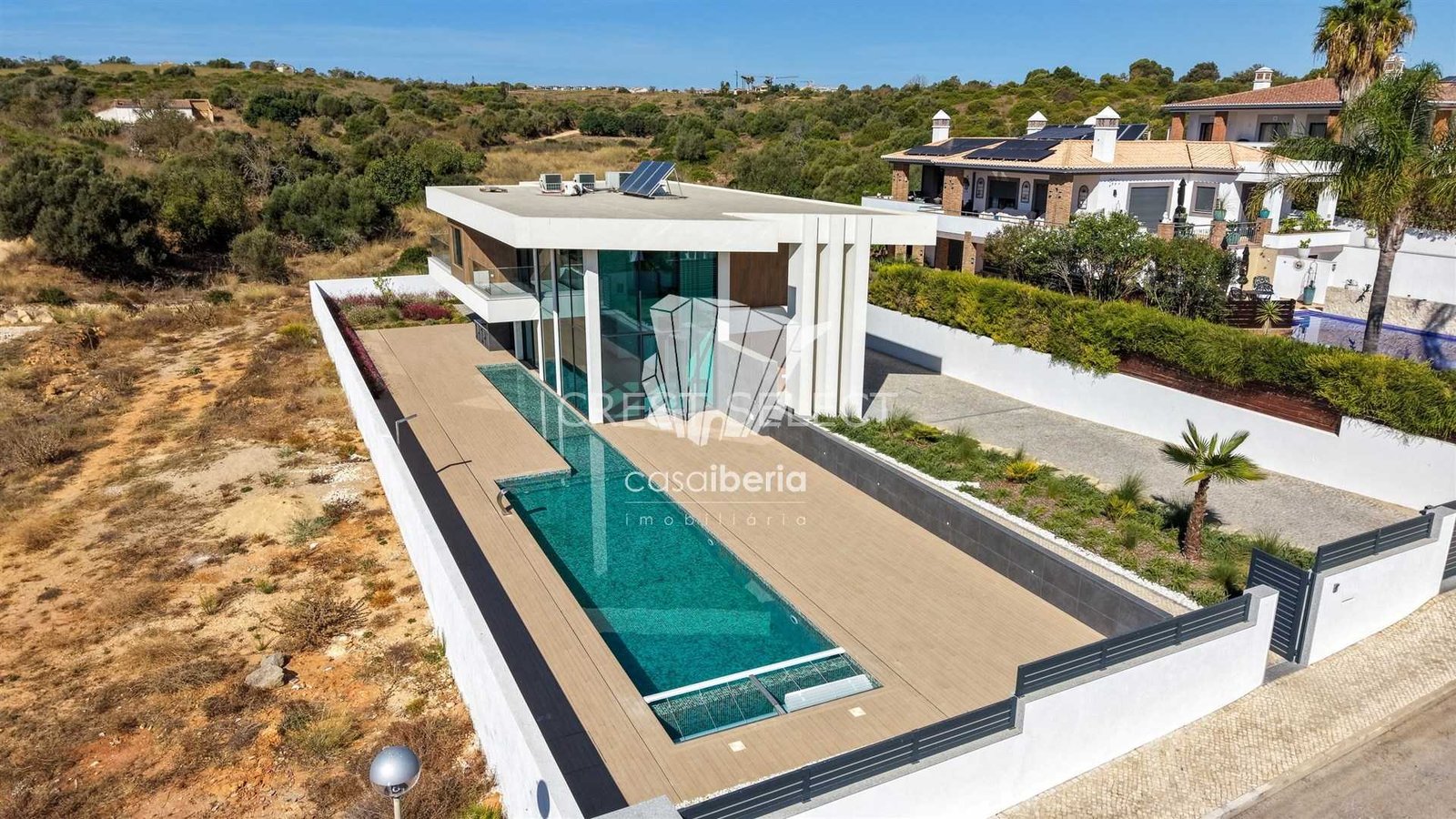 93731a214954 Custom Family Residence House in Faro with 4 bedrooms