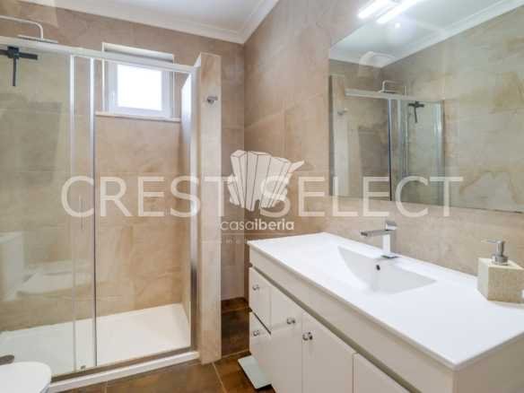 Bright Family Home House in Faro  with 3 bedrooms