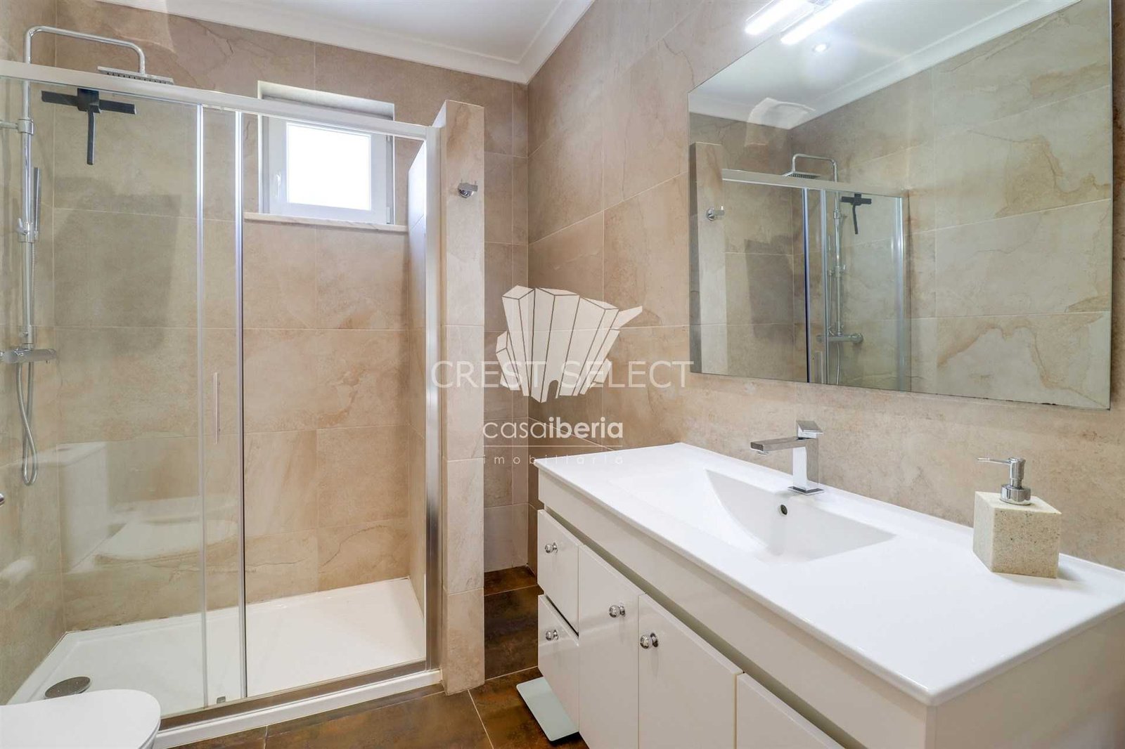 Bright Family Home House in Faro  with 3 bedrooms
