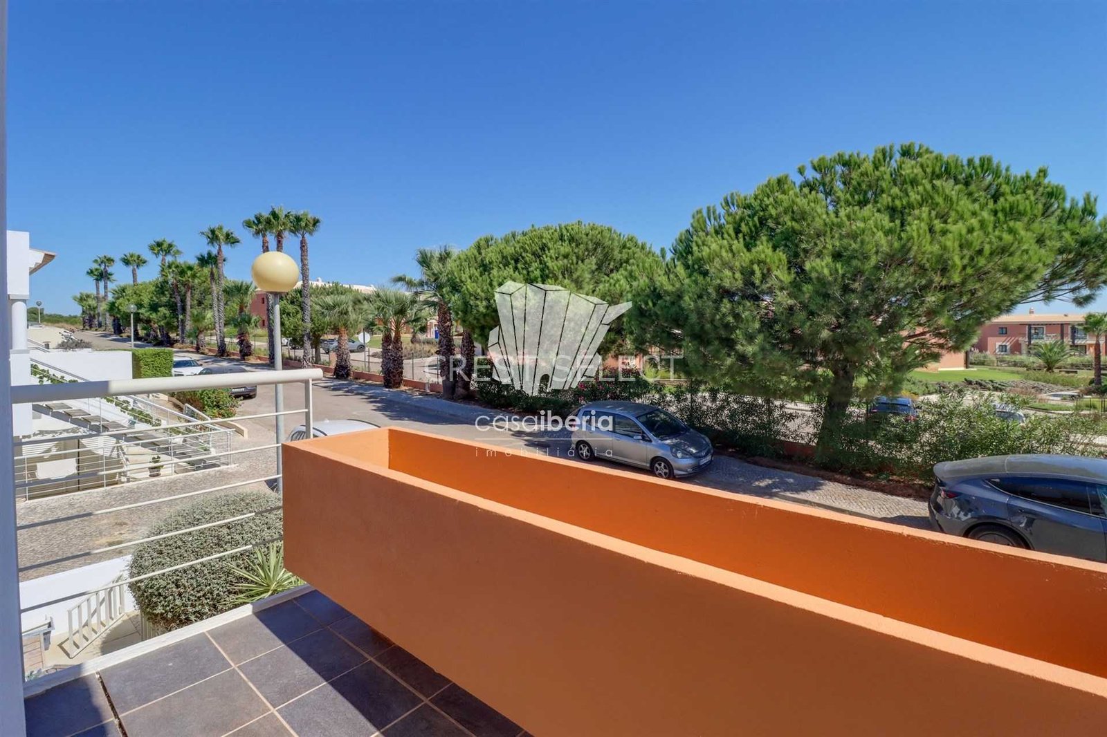 Spacious Comfort Terraced House in Faro  with 2 bedrooms