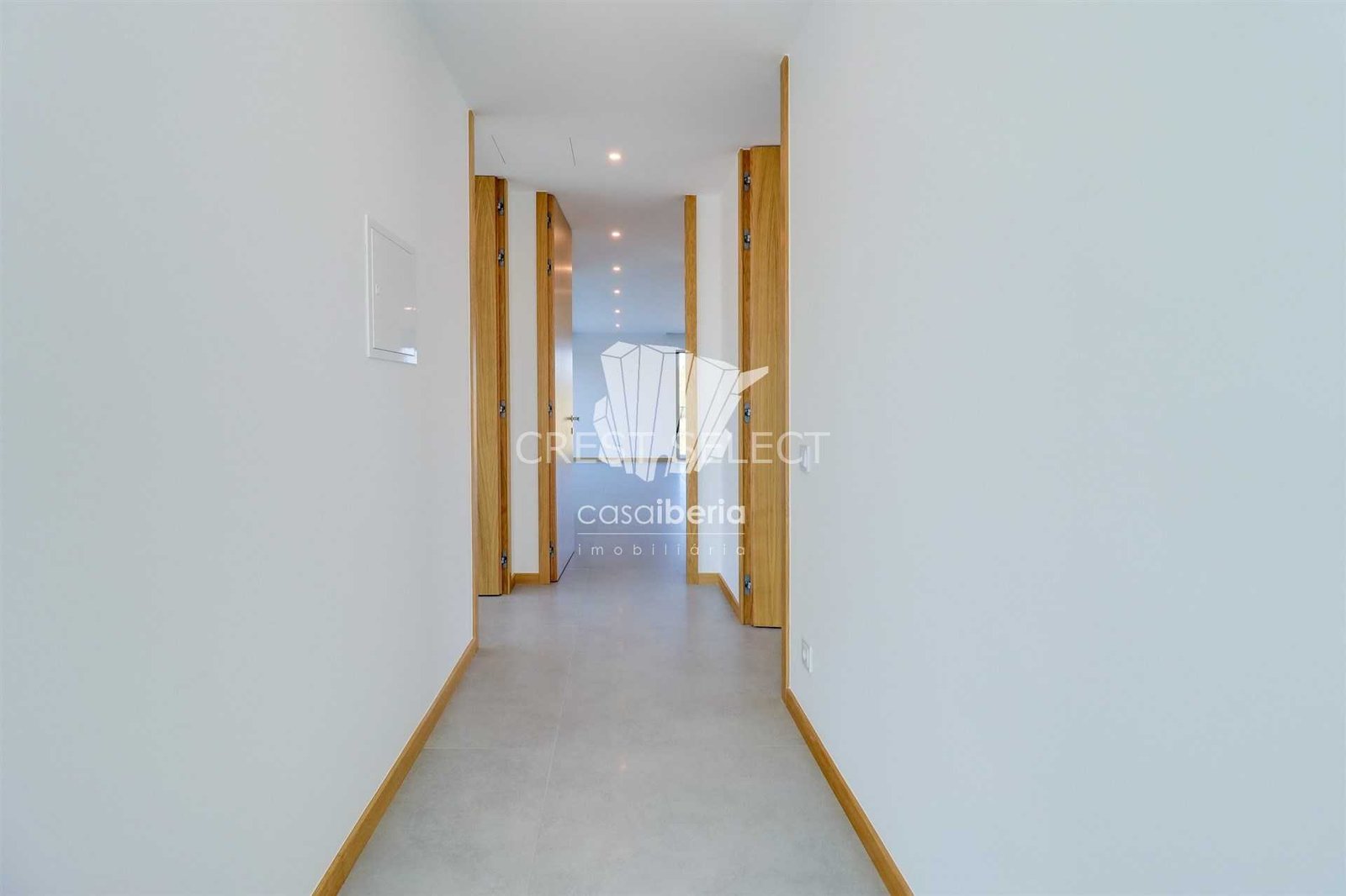 e7eb9d5d4954 Custom Family Residence House in Faro with 4 bedrooms