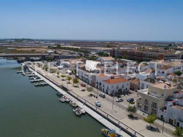 Spacious Comfort Apartment in Faro  with 2 bedrooms