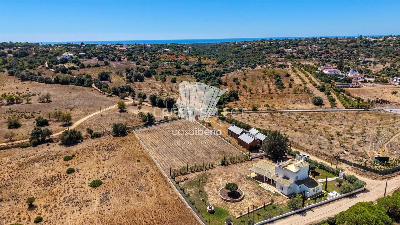 Bright Family Home House in Faro  with 3 bedrooms