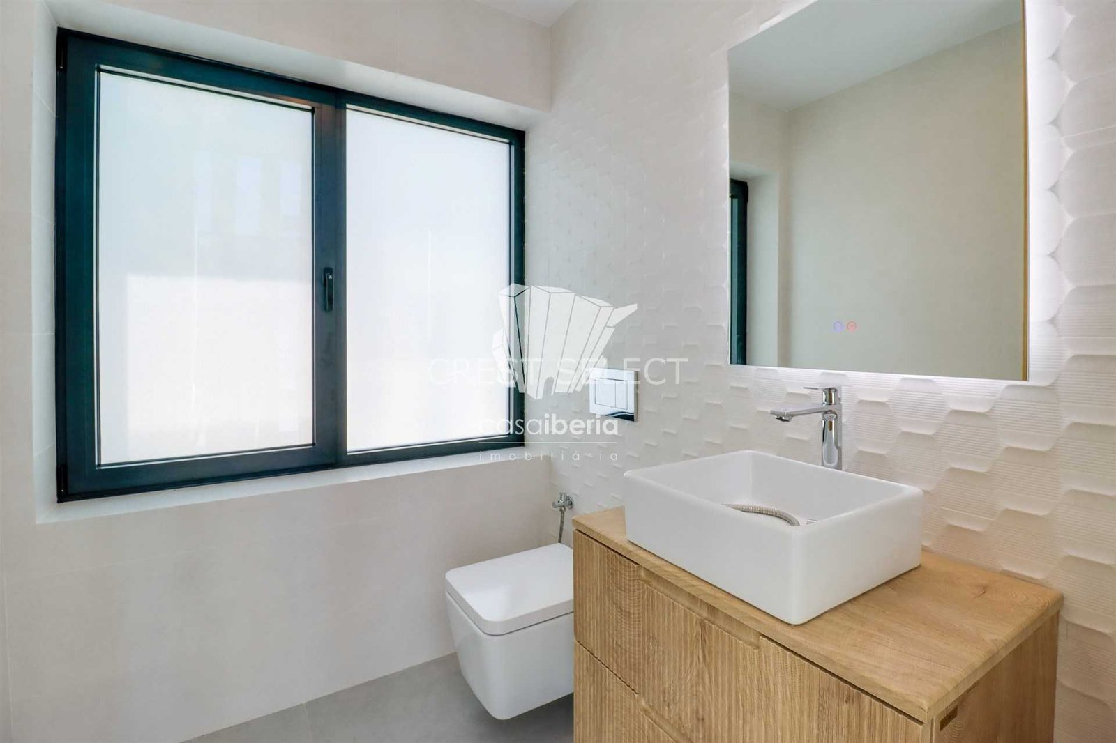 Custom Family Residence House in Faro  with 4 bedrooms