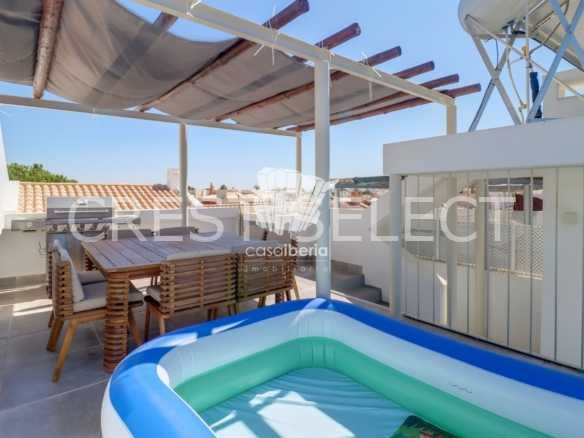 Spacious Comfort Terraced House in Faro  with 2 bedrooms