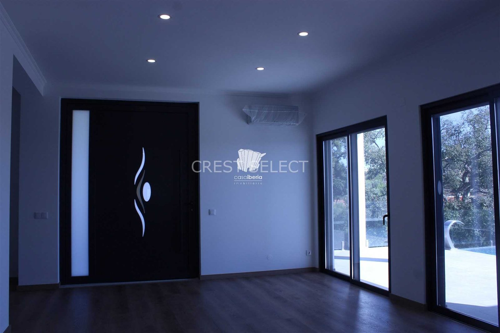 Custom Family Residence House in Faro  with 5 bedrooms