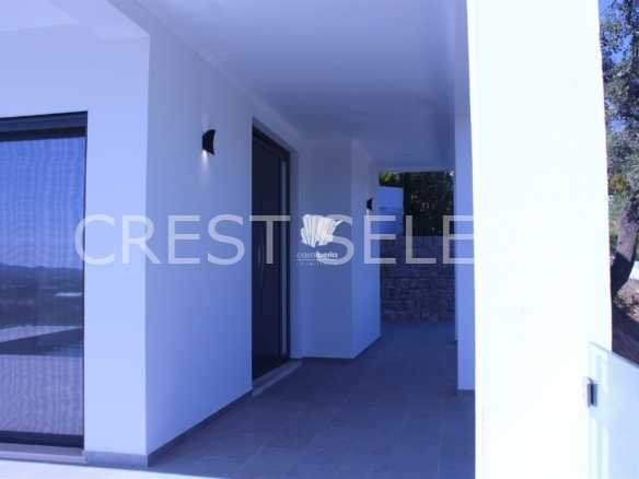 Custom Family Residence House in Faro  with 5 bedrooms