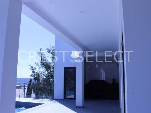 Custom Family Residence House in Faro  with 5 bedrooms