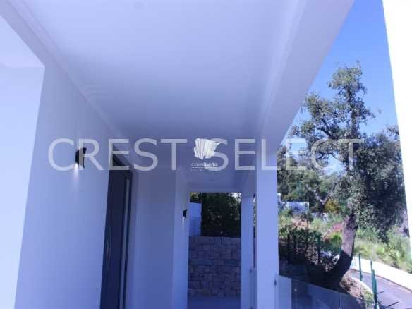 Custom Family Residence House in Faro  with 5 bedrooms