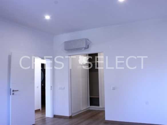 Custom Family Residence House in Faro  with 5 bedrooms