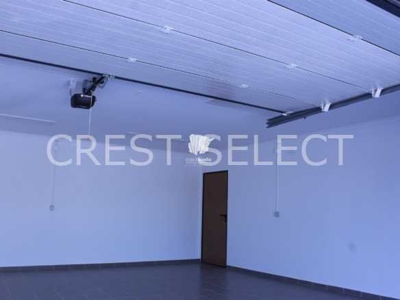 Custom Family Residence House in Faro  with 5 bedrooms