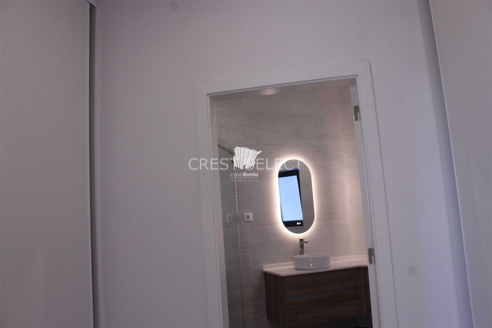 4f40d0a54956 Custom Family Residence House in Faro with 5 bedrooms