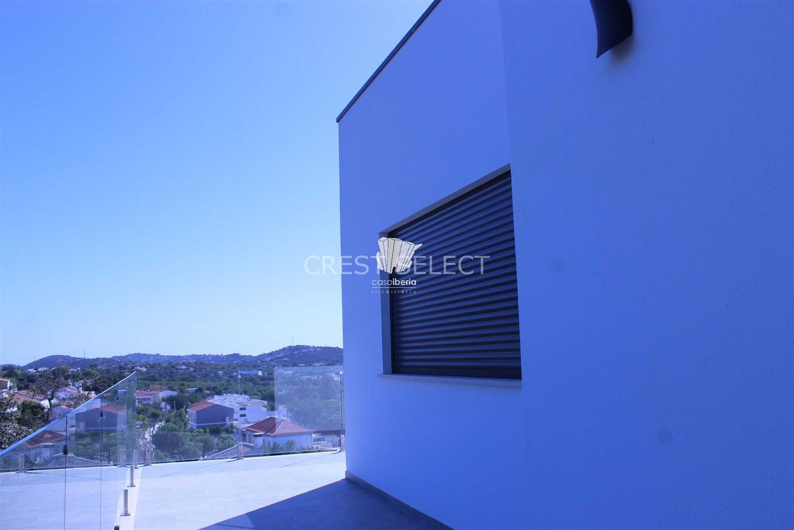 Custom Family Residence House in Faro  with 5 bedrooms