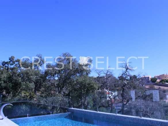 Custom Family Residence House in Faro  with 5 bedrooms