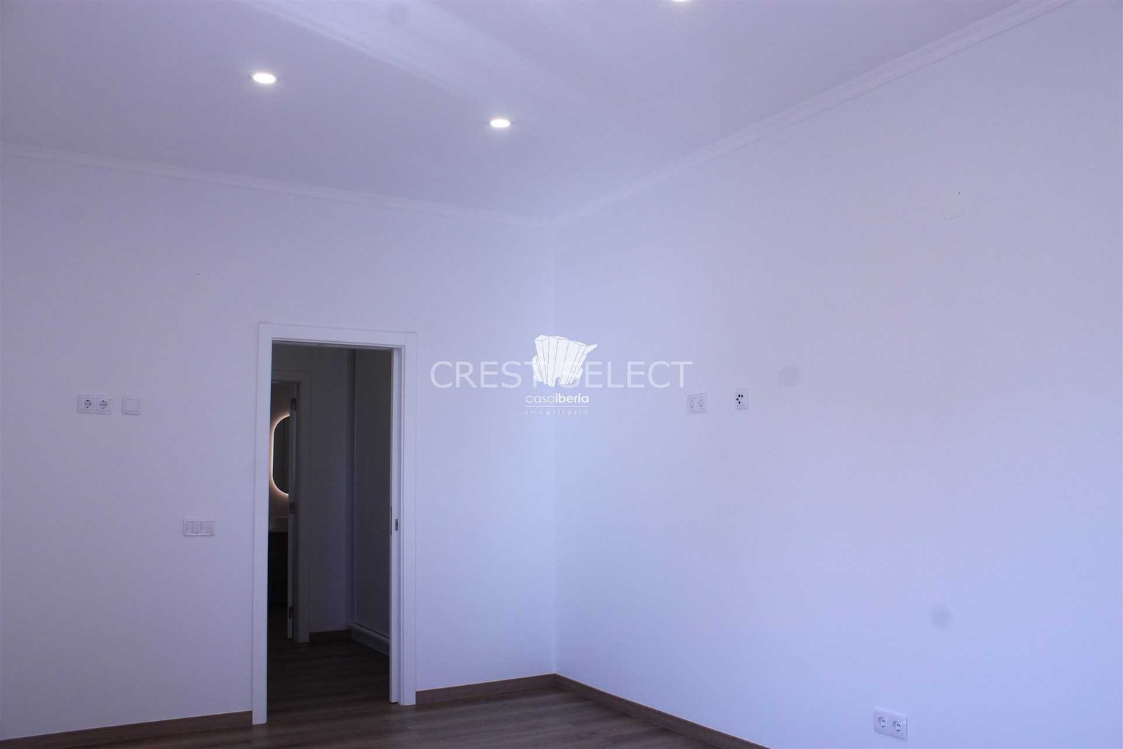 b1c9ac7a4956 Custom Family Residence House in Faro with 5 bedrooms