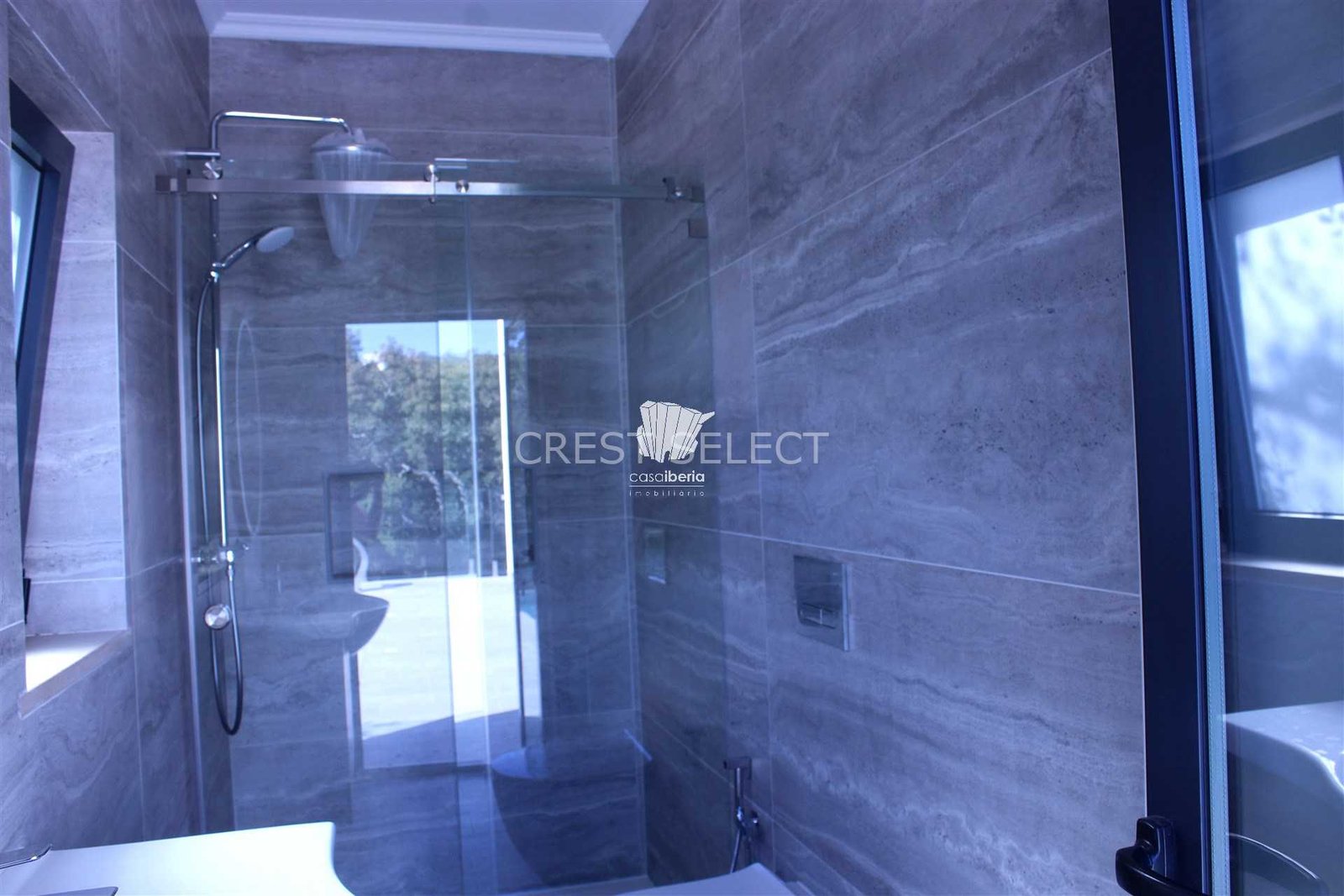 bcf6c0584956 Custom Family Residence House in Faro with 5 bedrooms