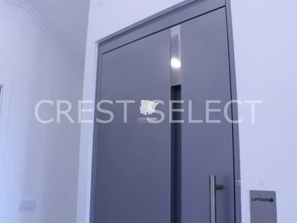 Custom Family Residence House in Faro  with 5 bedrooms