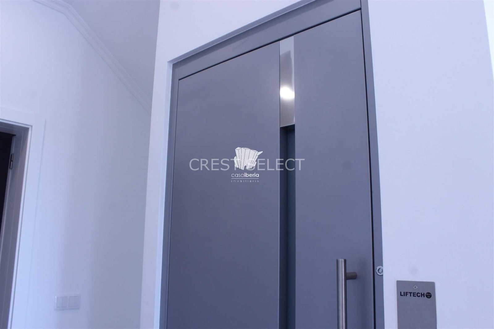 Custom Family Residence House in Faro  with 5 bedrooms