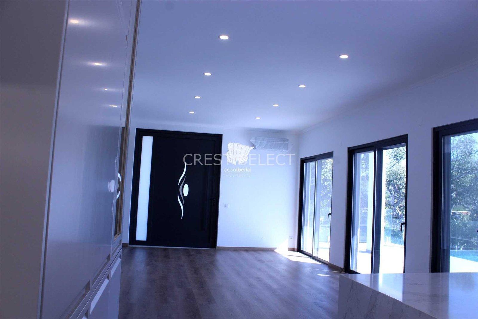 Custom Family Residence House in Faro  with 5 bedrooms